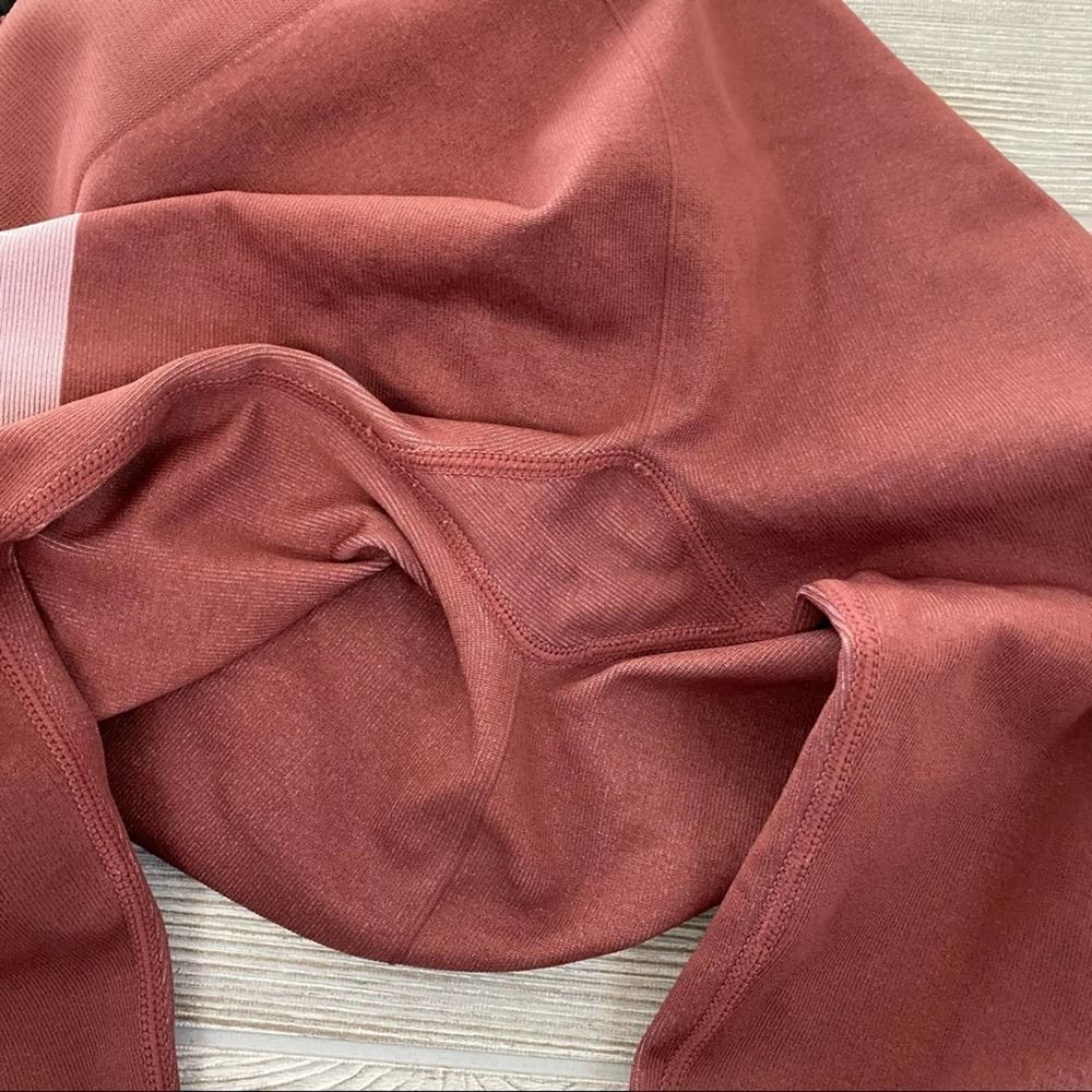 Fabletics‎ Color Block Seamless High Waisted Leggings - Picture 10 of 10
